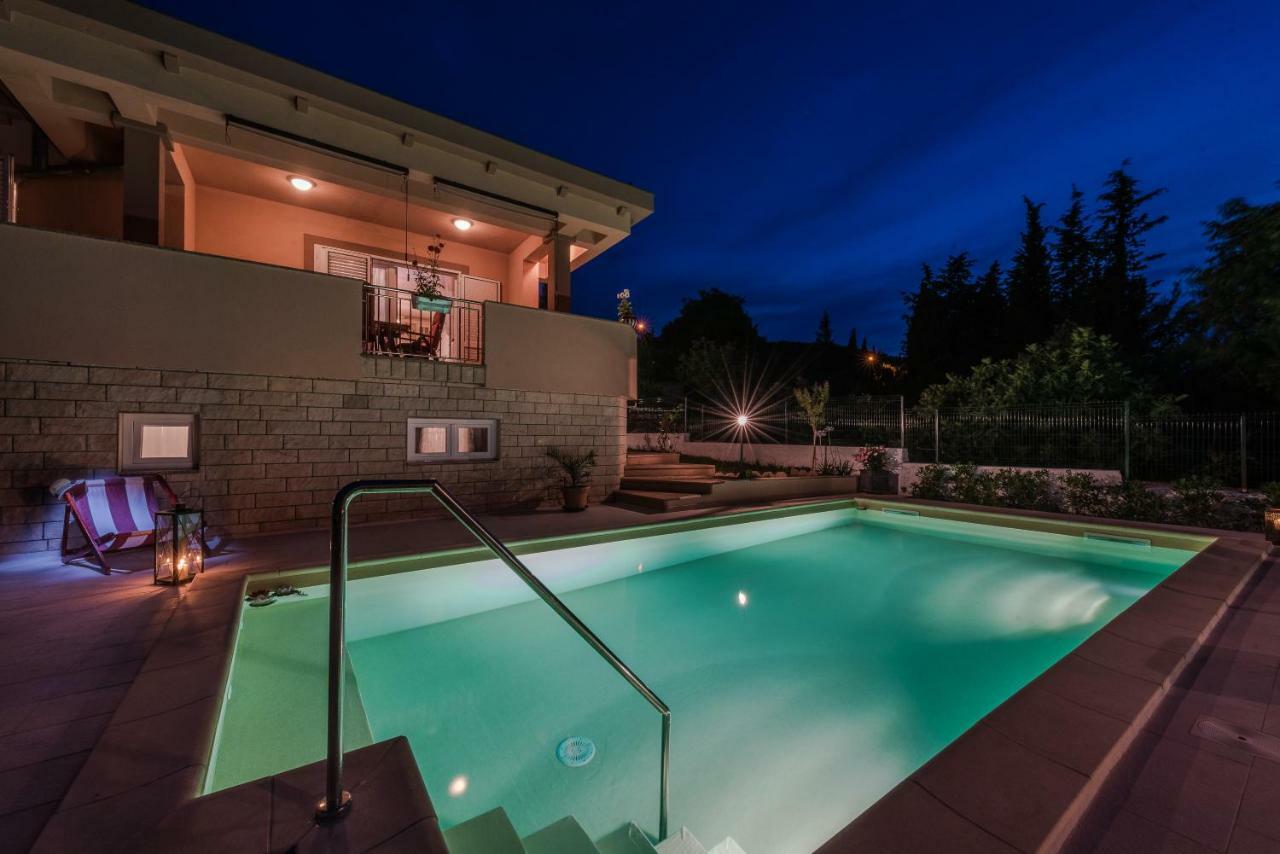Apartments Jelavic Sutomiscica Dış mekan fotoğraf