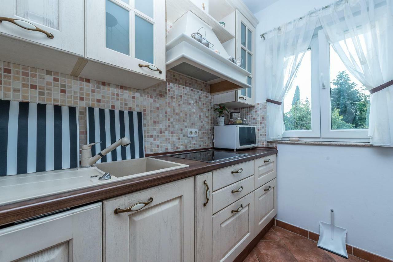 Apartments Jelavic Sutomiscica Dış mekan fotoğraf