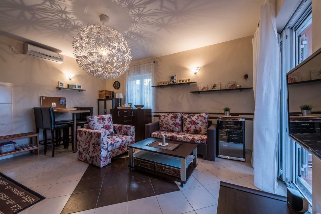 Apartments Jelavic Sutomiscica Dış mekan fotoğraf