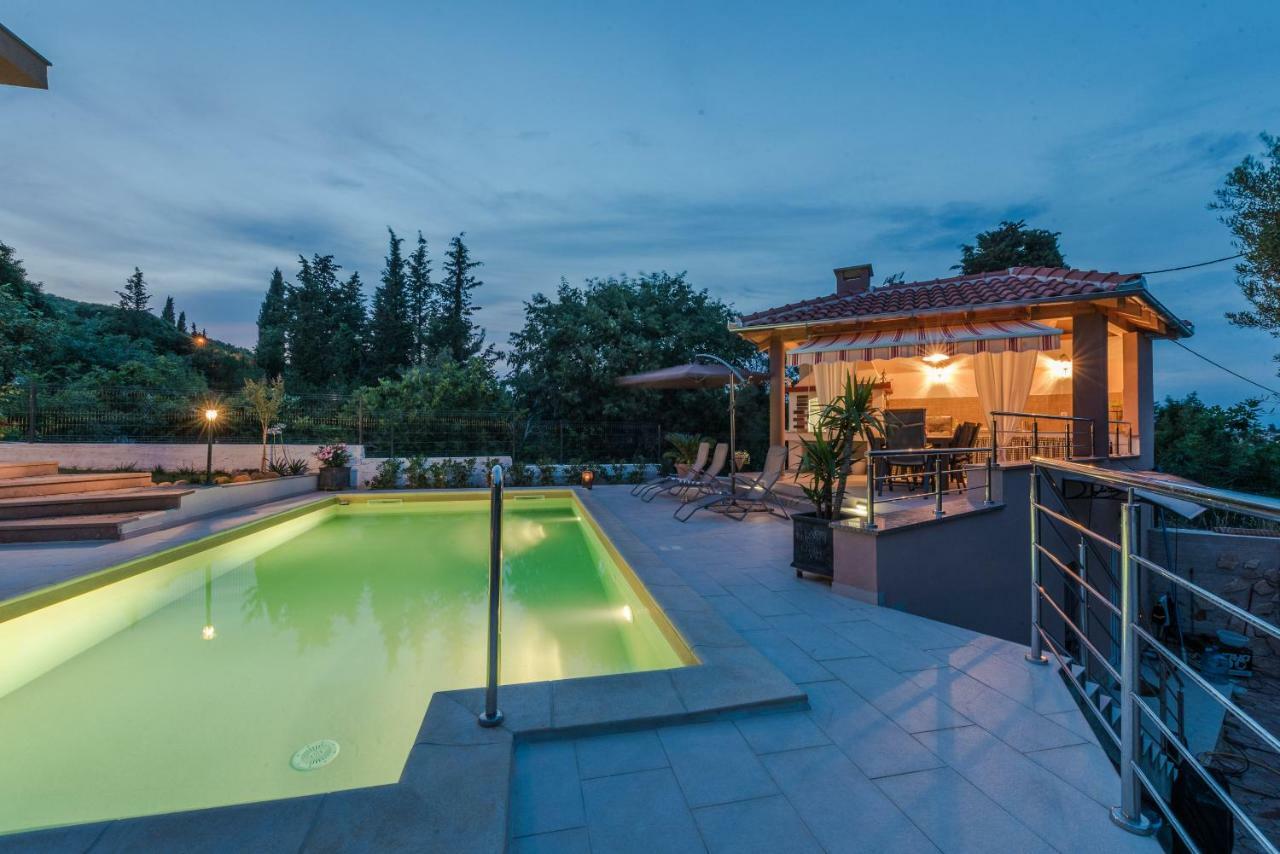 Apartments Jelavic Sutomiscica Dış mekan fotoğraf